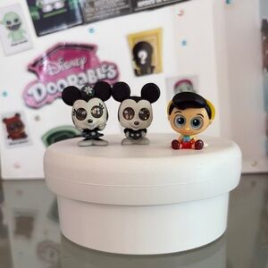 Series 6 Disney Doorables Mickey& Minnie and Pinocchio Figurine Set